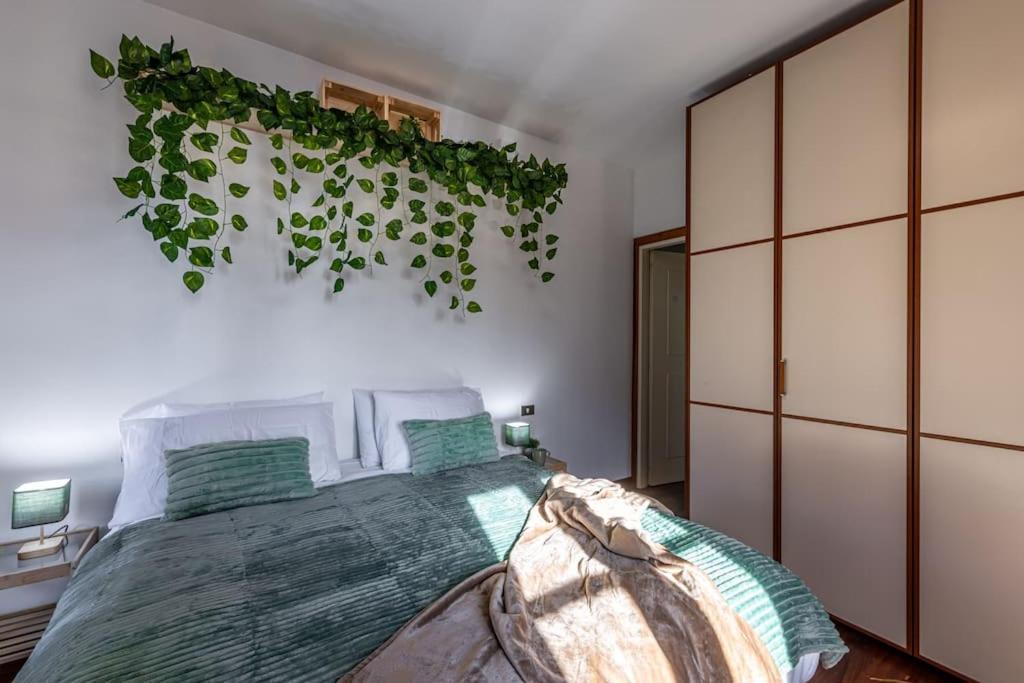 Апартаменти Close To Duomo Lovely City Center Flat Мілан Екстер'єр фото